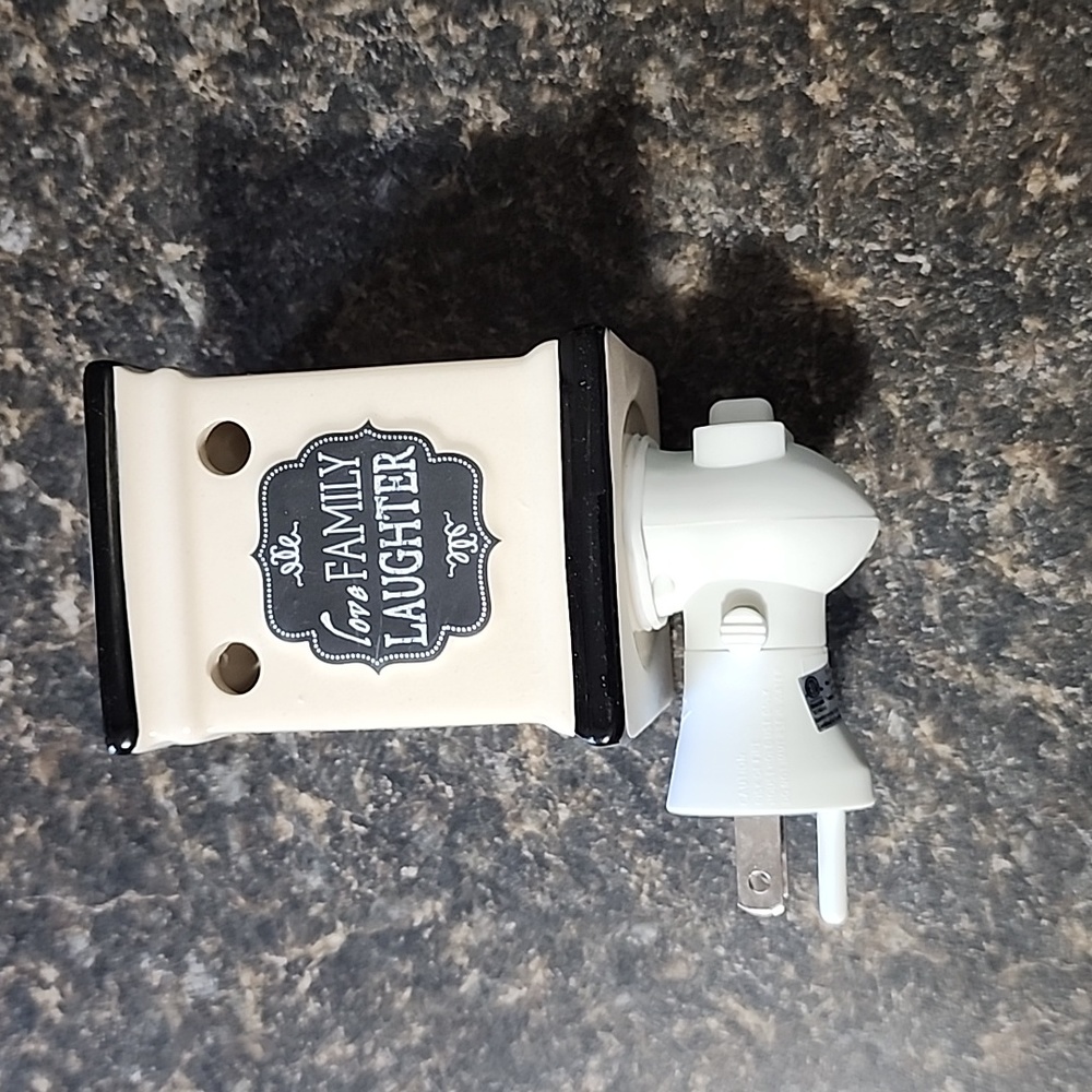 Plug-in wax burner!